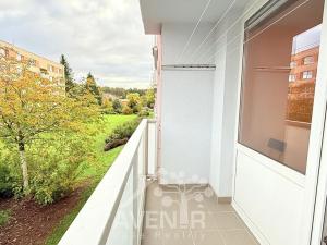 Prodej bytu 3+1, Hostinné, Sídliště, 68 m2