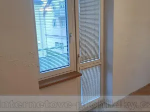 Pronájem bytu 3+1, Praha - Prosek, Mratínská, 75 m2