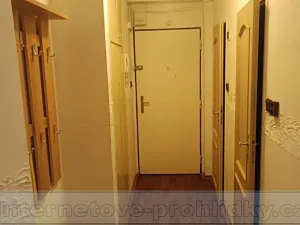 Pronájem bytu 3+1, Praha - Prosek, Mratínská, 75 m2