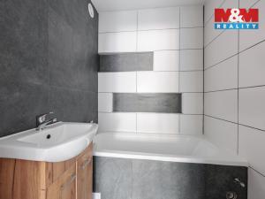 Prodej bytu 2+1, Karlovy Vary, Brigádníků, 55 m2