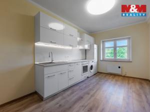 Prodej bytu 1+1, Karlovy Vary - Bohatice, U Trati, 35 m2