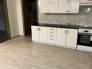 Pronájem bytu 2+kk, Pardubice, Sladkovského, 35 m2