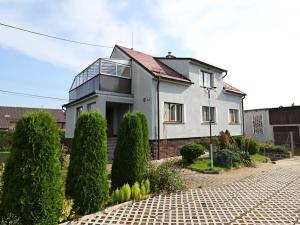 Prodej rodinného domu, Srby, 250 m2