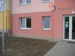 Pronájem bytu 1+kk, Hustopeče, Gen. Peřiny, 32 m2