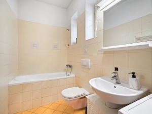 Pronájem bytu 2+kk, Praha - Smíchov, Na Skalce, 45 m2