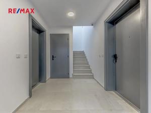 Pronájem bytu 2+kk, Kladno, Veleslavínova, 39 m2