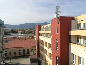 Pronájem bytu 2+kk, Liberec, Tatranská, 59 m2