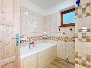 Prodej rodinného domu, Nasavrky, 121 m2