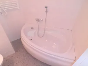 Prodej bytu 1+kk, Praha - Prosek, Veltruská, 33 m2