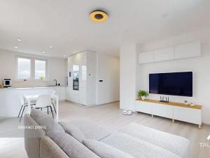 Prodej bytu 4+kk, Vochov, 81 m2