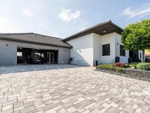 Prodej vily, Šanov, 974 m2