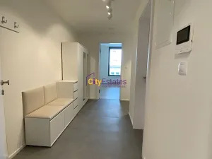 Pronájem bytu 2+kk, Praha - Smíchov, Nádražní, 56 m2