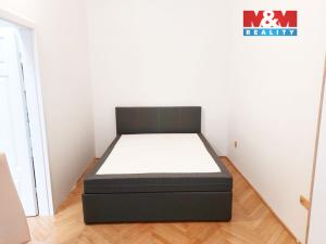 Pronájem bytu 2+1, Mělník, náměstí Karla IV., 57 m2