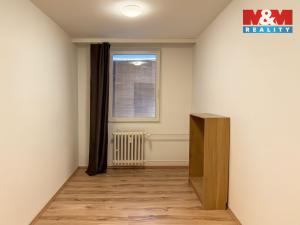 Pronájem bytu 3+1, Praha - Prosek, Zárybská, 60 m2