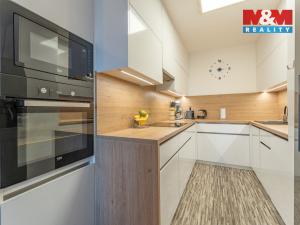 Prodej bytu 3+kk, Praha - Petrovice, Rezlerova, 65 m2