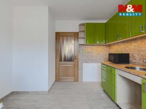 Prodej bytu 3+1, Oselce, 72 m2
