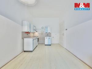 Prodej bytu 1+1, Praha - Bubeneč, Terronská, 77 m2