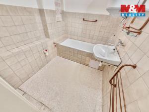 Prodej bytu 1+1, Praha - Bubeneč, Terronská, 77 m2