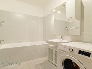 Pronájem bytu 2+kk, Praha - Holešovice, U Uranie, 70 m2