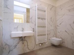 Pronájem bytu 2+kk, Praha - Staré Město, Kozí, 51 m2