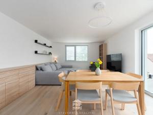 Prodej bytu 4+kk, Nebovidy, 101 m2