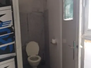 Pronájem výrobních prostor, Hradec Králové, Vážní, 630 m2