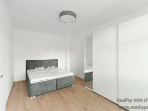Pronájem bytu 2+kk, Praha - Vinohrady, Hollarovo náměstí, 47 m2