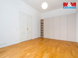 Prodej bytu 4+1, Praha - Smíchov, Zborovská, 141 m2