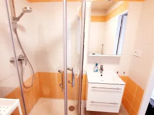 Prodej bytu 1+1, Praha - Podolí, Kaplická, 33 m2