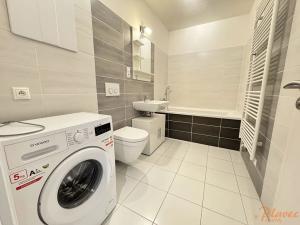 Pronájem bytu 1+kk, Kladno, Generála Selnera, 35 m2