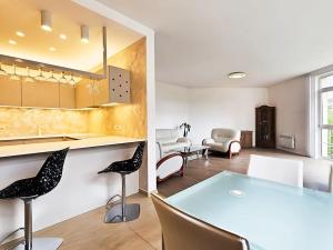 Pronájem bytu 3+kk, Praha - Dolní Měcholupy, Za zahradami, 96 m2
