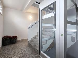 Pronájem bytu 3+kk, Praha - Dolní Měcholupy, Za zahradami, 96 m2