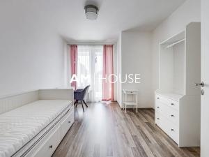Pronájem bytu 4+kk, Praha - Vysočany, Smržových, 100 m2