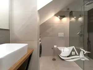 Prodej vícegeneračního domu, Vrsar, Chorvatsko, 126 m2