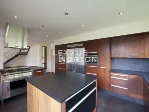 Pronájem rodinného domu, Průhonice, Pod Valem II., 320 m2