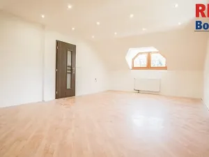 Prodej rodinného domu, Chotýšany, 200 m2