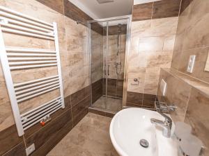 Pronájem bytu 1+kk, Praha - Hlubočepy, Fabiánové, 30 m2