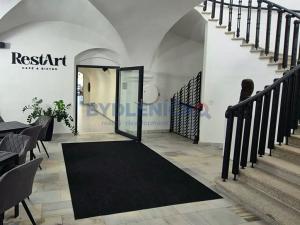 Pronájem kanceláře, České Budějovice, nám. Přemysla Otakara II., 39 m2