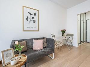Prodej bytu 2+kk, Praha - Uhříněves, náměstí Bratří Jandusů, 33 m2