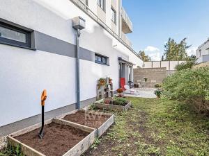 Prodej bytu 2+kk, Praha - Uhříněves, náměstí Bratří Jandusů, 33 m2