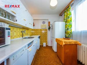 Prodej bytu 3+1, Praha - Modřany, U zastávky, 57 m2