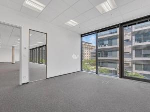 Pronájem kanceláře, Praha - Holešovice, Jankovcova, 603 m2
