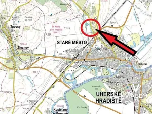 Prodej podílu pole, Staré Město, 1877 m2