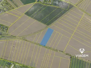 Prodej podílu pole, Oskořínek, 1691 m2
