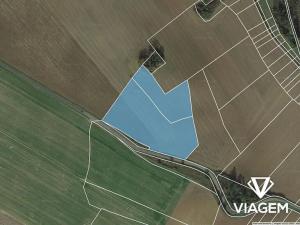 Prodej podílu pole, Hostim, 2080 m2