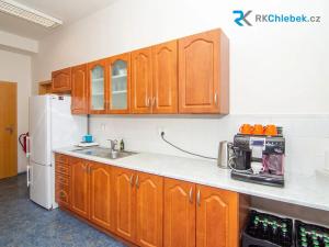 Pronájem kanceláře, Frýdek-Místek, Svazarmovská, 260 m2