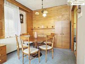 Prodej rodinného domu, Šumperk, Nezvalova, 250 m2