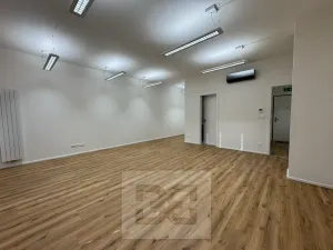 Pronájem kanceláře, Brno, Komárovská, 50 m2