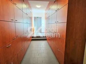 Prodej komerční nemovitosti, Opava, Slezská, 1385 m2