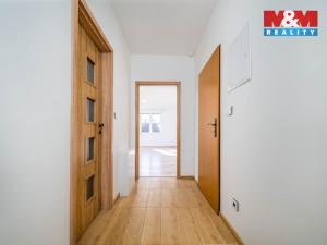 Prodej bytu 1+kk, Rožďalovice, Náměstí, 32 m2